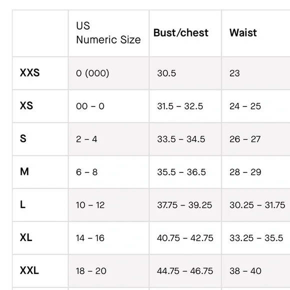 Everlane The Box-Cut Tee in Essential Cotton Black Pocket Tee Basics Large - Picture 3 of 10